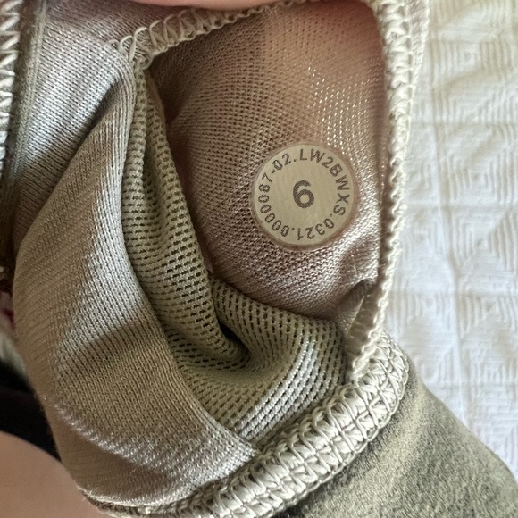 Lululemon Flow Y Nulu Bra - Picture 4 of 5